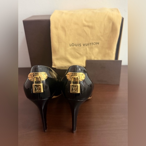 Louis Vuitton Glossy Black Heels - Picture 4 of 4